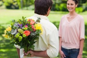 regalar flores a una amiga