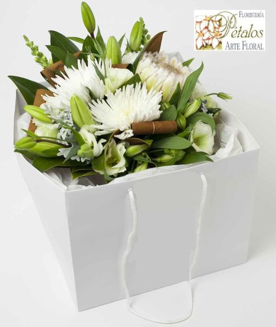 Caja de flores Leónida