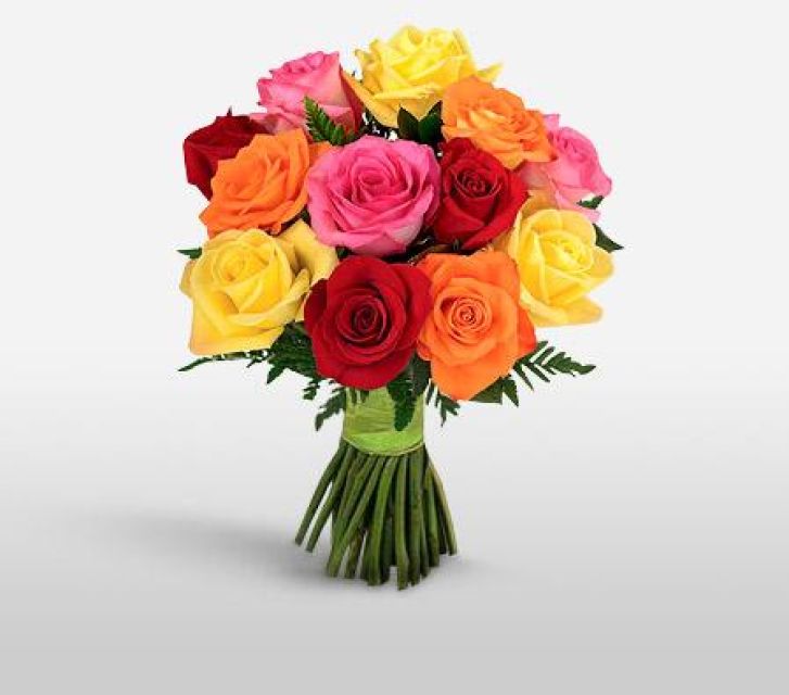 Bouquet de 12 rosas multicolor